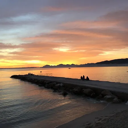 Lumineux 2 Pièces De Appartement Antibes